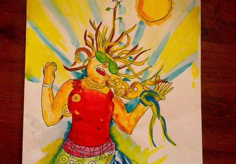 Veselá silnější žena kreslená fixem se raduje z léta - září za ní slunce. Celá kresba je velice jednoduchá a barevná.