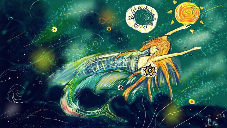 Digitální malba zrzavé holky, která má rybí ocas a pluje si napůl v tmavě zeleném prostoru.
