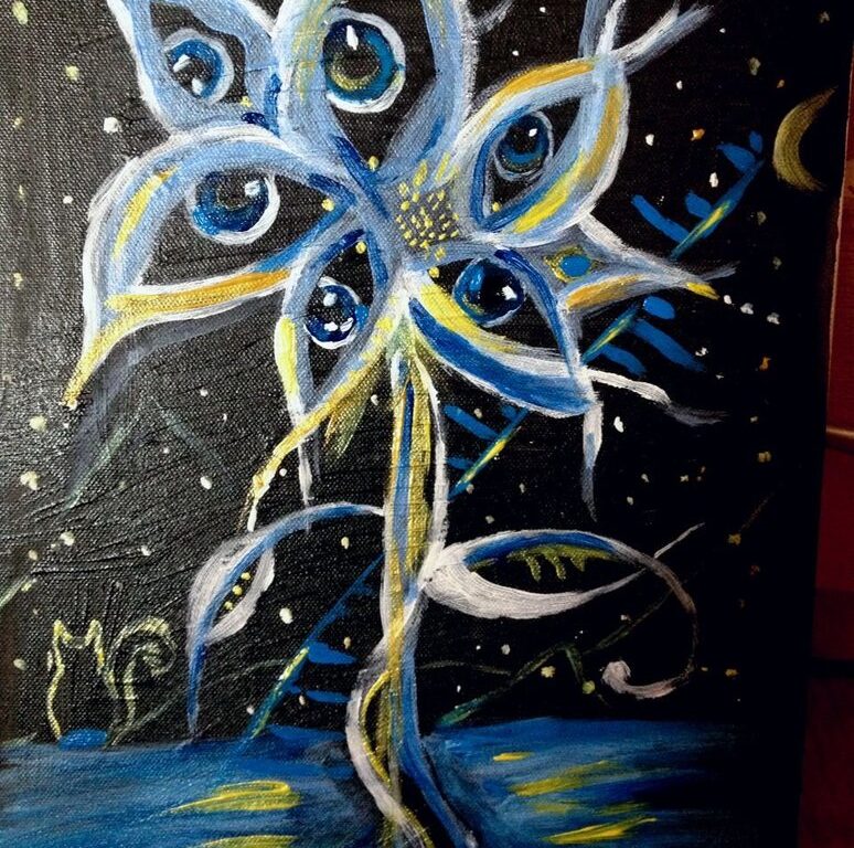 Malba s černým pozadím, na kterém je bílou, modrou a žlutou namalována velká květina, její okvětní plátky se skládají z očí.