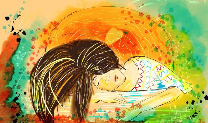 Digitální malba dívky, která spí na barevném podkladu, její dlouhé hnědé vlasy se vlní dopředu přes celý obrázek. Celá malba je velmi lehká a barevná, působí svěžím dojmem.